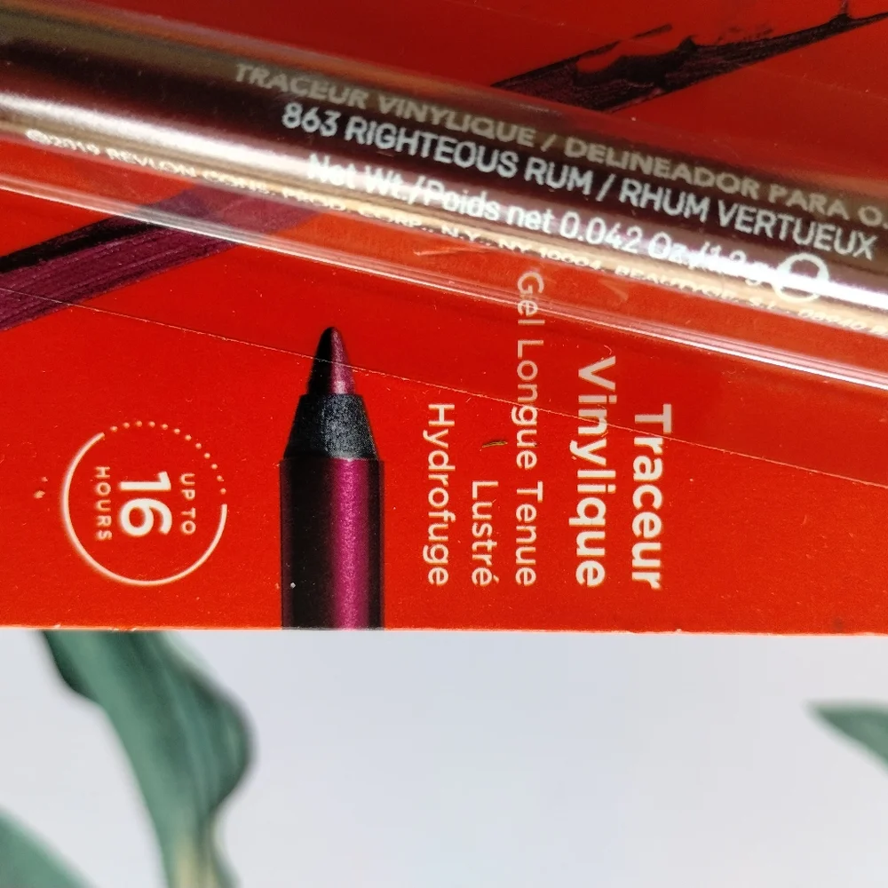 Red Gel Vinyl Eyeliner